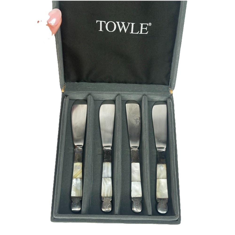 Towle set Of 4 Vintage Mother of Pearl Inlay Spreaders Charcuterie Board In Box